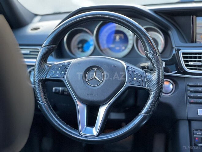 Mercedes E 220 2015, 101,300 km - 2.2 l - Bakı