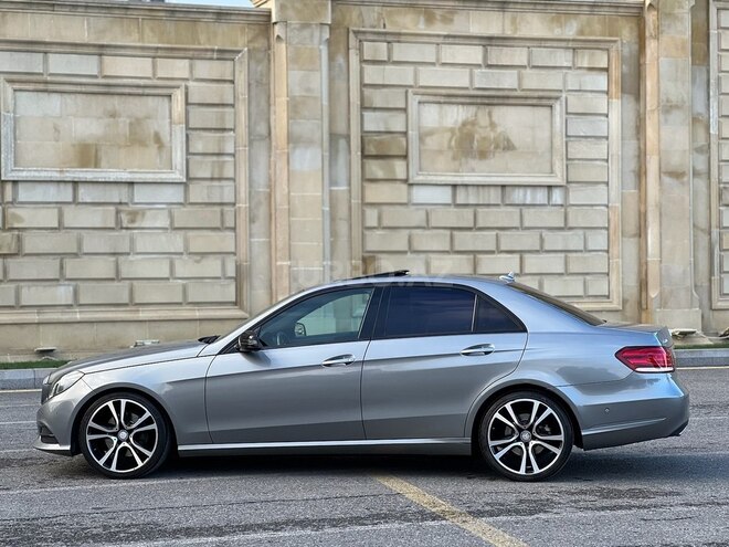 Mercedes E 220 2015, 101,300 km - 2.2 l - Bakı