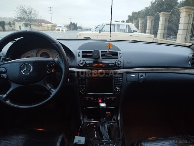 Mercedes E 220 2003, 493,500 km - 2.2 l - Bakı