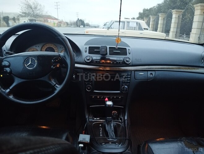 Mercedes E 220 2003, 493,500 km - 2.2 l - Bakı