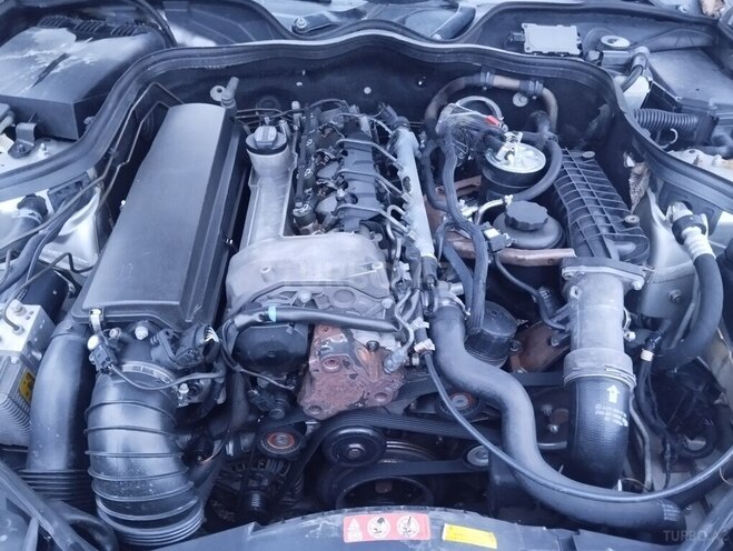 Mercedes E 220 2003, 493,500 km - 2.2 l - Bakı