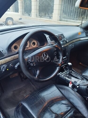 Mercedes E 220 2003, 493,500 km - 2.2 l - Bakı