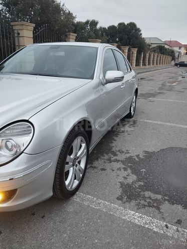 Mercedes E 220 2003, 493,500 km - 2.2 l - Bakı