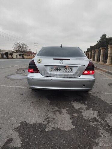 Mercedes E 220 2003, 493,500 km - 2.2 l - Bakı