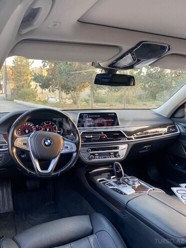 BMW 740 2017, 230,000 km - 3.0 l - Bakı