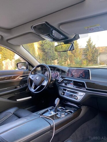 BMW 740 2017, 230,000 km - 3.0 l - Bakı