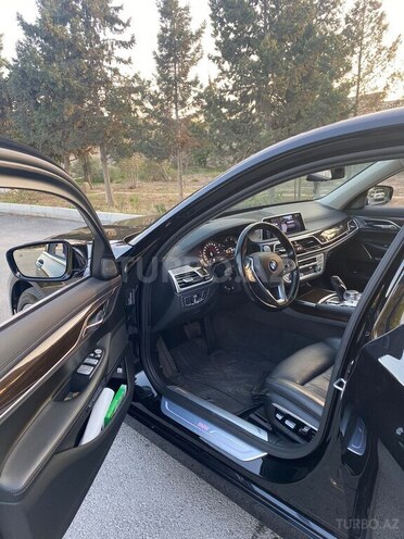BMW 740 2017, 230,000 km - 3.0 l - Bakı