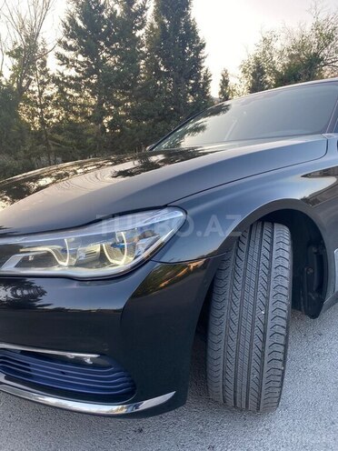 BMW 740 2017, 230,000 km - 3.0 l - Bakı