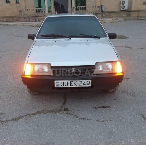 LADA (VAZ) 2109 2000, 367,000 km - 1.5 л - Naftalan