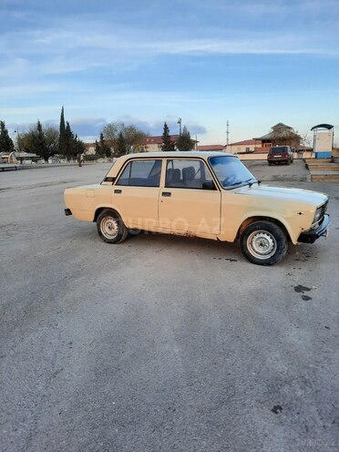 LADA (VAZ) 2107 1984, 69,852 km - 1.5 л - Salyan