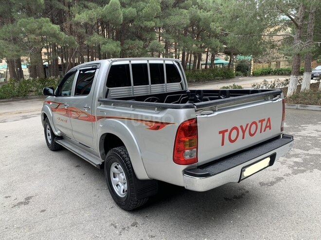 Toyota Hilux 2006, 154,320 km - 2.5 l - Bakı