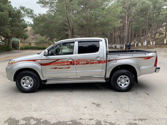 Toyota Hilux 2006, 154,320 km - 2.5 l - Bakı