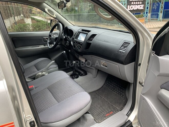 Toyota Hilux 2006, 154,320 km - 2.5 l - Bakı