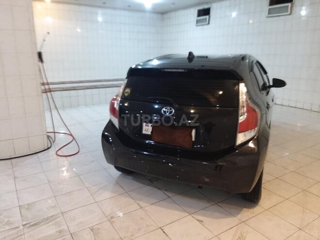 Toyota Prius C 2016, 149,413 km - 1.5 l - Bakı