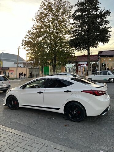 Hyundai Elantra 2012, 349,000 km - 1.8 l - Şəki