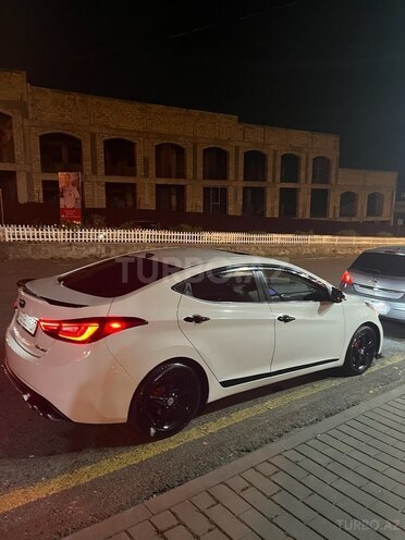 Hyundai Elantra 2012, 349,000 km - 1.8 l - Şəki