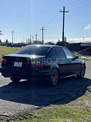 BMW 528 1998, 524,000 km - 2.8 l - Astara