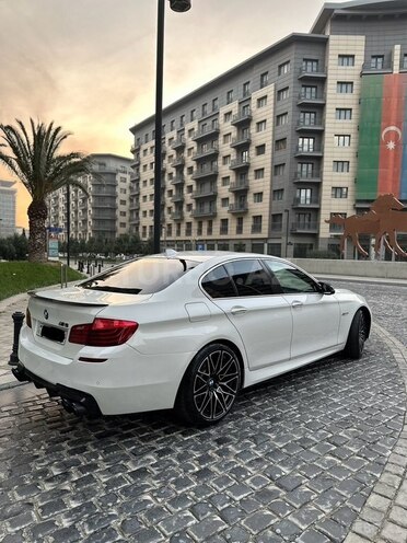 BMW 520 2014, 177,000 km - 2.0 l - Bakı