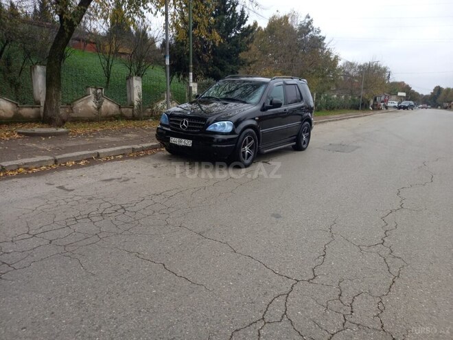 Mercedes ML 320 1998, 220,000 km - 3.2 l - Masallı