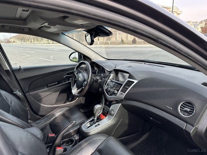 Chevrolet Cruze 2015, 240,000 km - 1.4 l - Naxçıvan