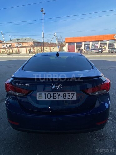 Hyundai Elantra 2015, 132,996 km - 1.8 l - Quba