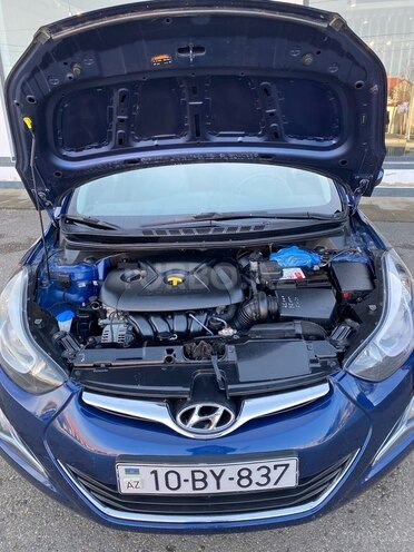 Hyundai Elantra 2015, 132,996 km - 1.8 l - Quba