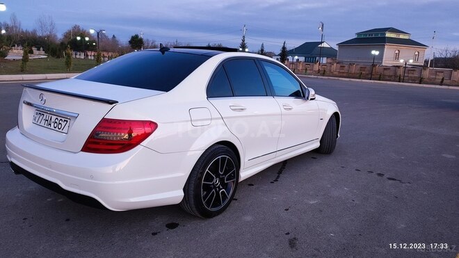 Mercedes C 250 2012, 159,600 km - 1.8 l - Neftçala