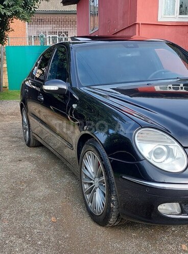Mercedes E 270 2002, 378,000 km - 2.7 l - Astara