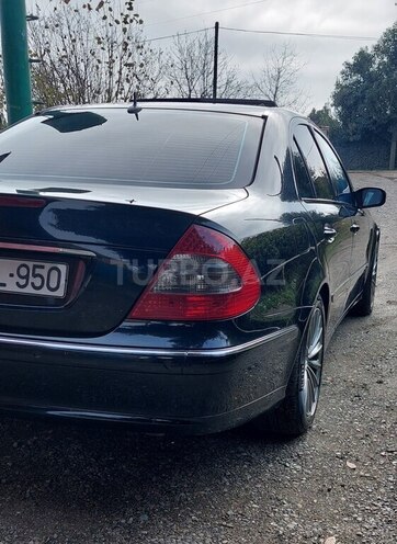 Mercedes E 270 2002, 378,000 km - 2.7 l - Astara