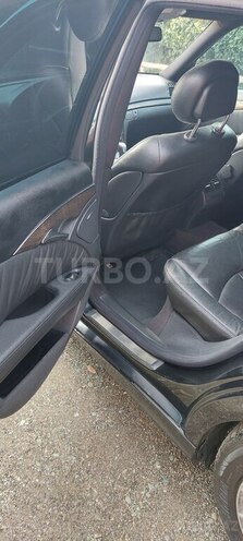 Mercedes E 270 2002, 378,000 km - 2.7 l - Astara