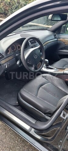 Mercedes E 270 2002, 378,000 km - 2.7 l - Astara