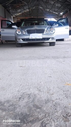 Mercedes E 240 2004, 314,000 km - 2.6 l - Bakı