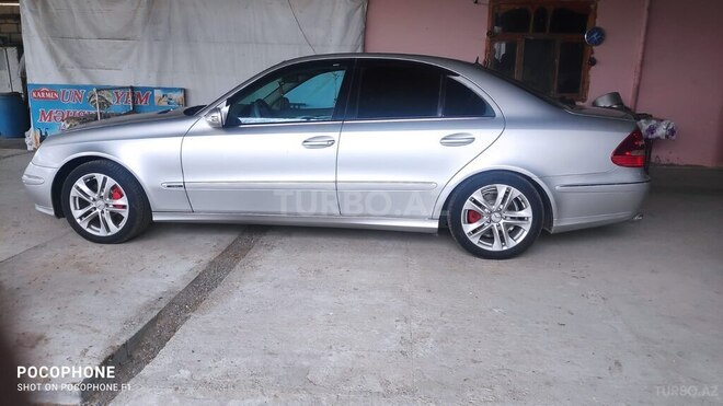 Mercedes E 240 2004, 314,000 km - 2.6 l - Bakı