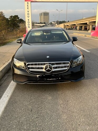 Mercedes E 220 2016, 180,000 km - 2.2 l - Bakı