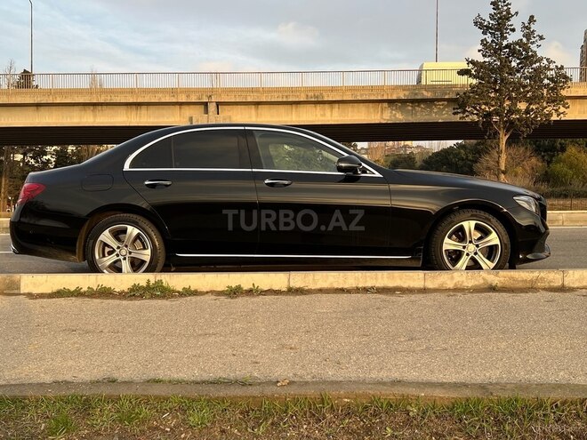 Mercedes E 220 2016, 180,000 km - 2.2 l - Bakı