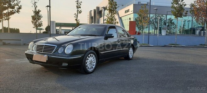 Mercedes E 280 1999, 419,000 km - 2.8 l - Kürdəmir