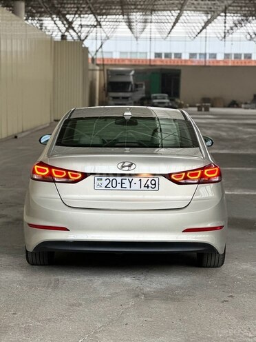 Hyundai Elantra 2017, 98,000 km - 2.0 l - Gəncə