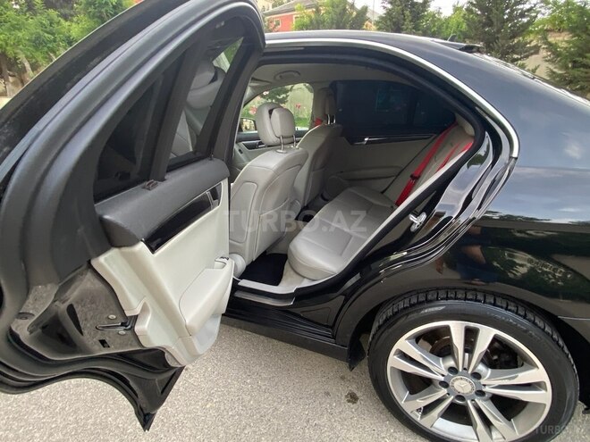 Mercedes C 220 2008, 260,000 km - 2.2 l - Bakı