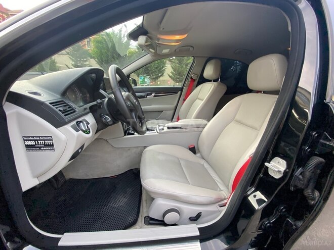 Mercedes C 220 2008, 260,000 km - 2.2 l - Bakı
