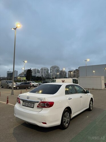 Toyota Corolla 2010, 262,000 km - 1.8 l - Bakı