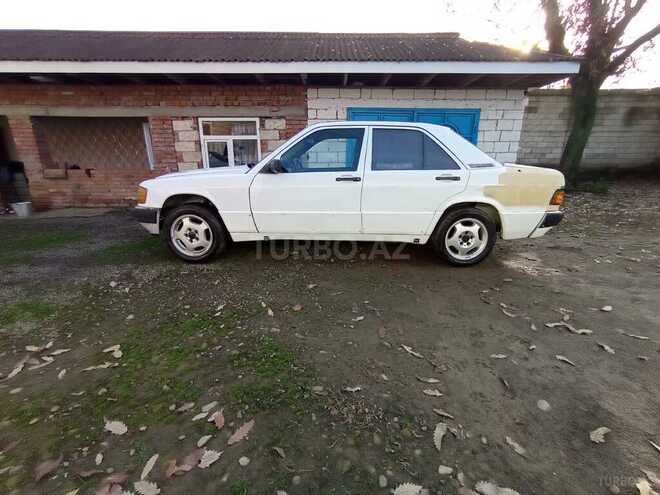 Mercedes 190 1987, 500,000 km - 2.5 л - Masallı