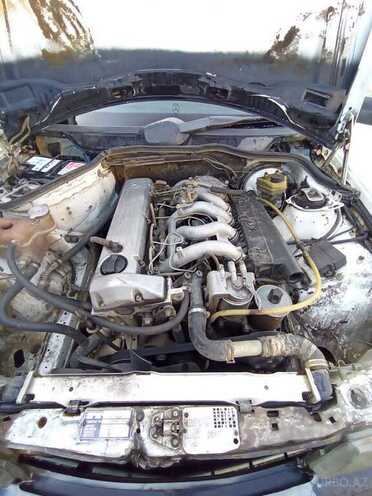 Mercedes 190 1987, 500,000 km - 2.5 л - Masallı