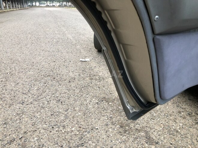 Mercedes E 250 1990, 650,000 km - 2.5 л - Gəncə