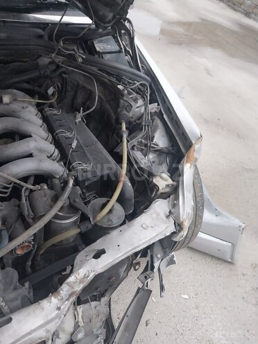 Mercedes E 250 1992, 110,000 km - 2.5 l - Bakı