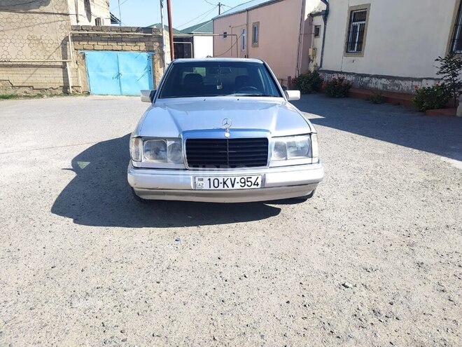 Mercedes E 250 1992, 110,000 km - 2.5 l - Bakı
