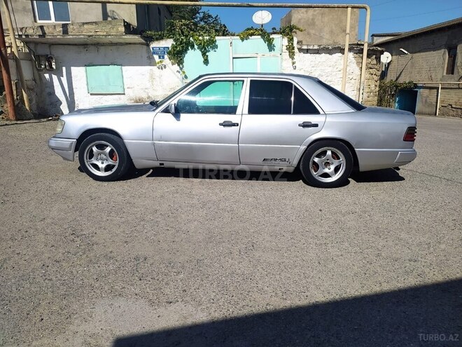 Mercedes E 250 1992, 110,000 km - 2.5 l - Bakı