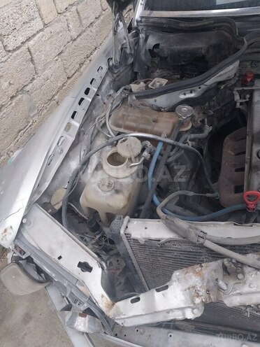 Mercedes E 250 1992, 110,000 km - 2.5 l - Bakı
