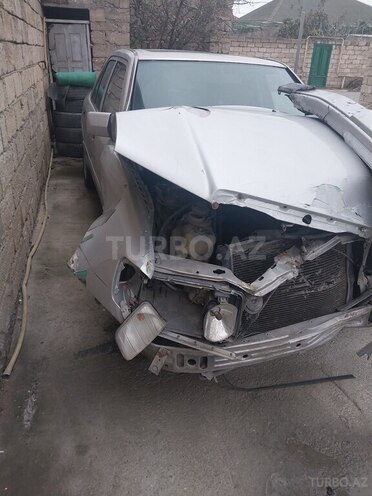 Mercedes E 250 1992, 110,000 km - 2.5 l - Bakı