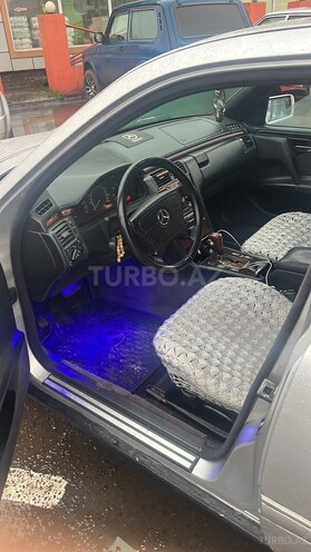 Mercedes E 300 1998, 521,212 km - 3.0 l - Bakı