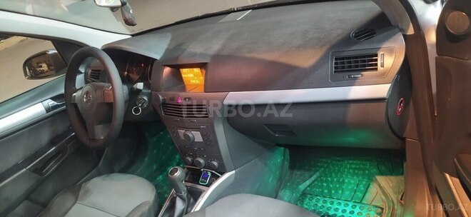 Opel Astra 2005, 272,521 km - 1.4 l - Bakı